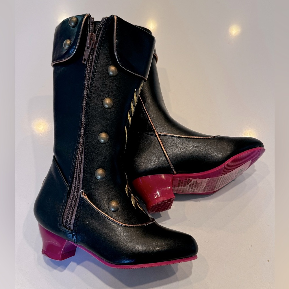 Disney Frozen / Ana boots 7/8